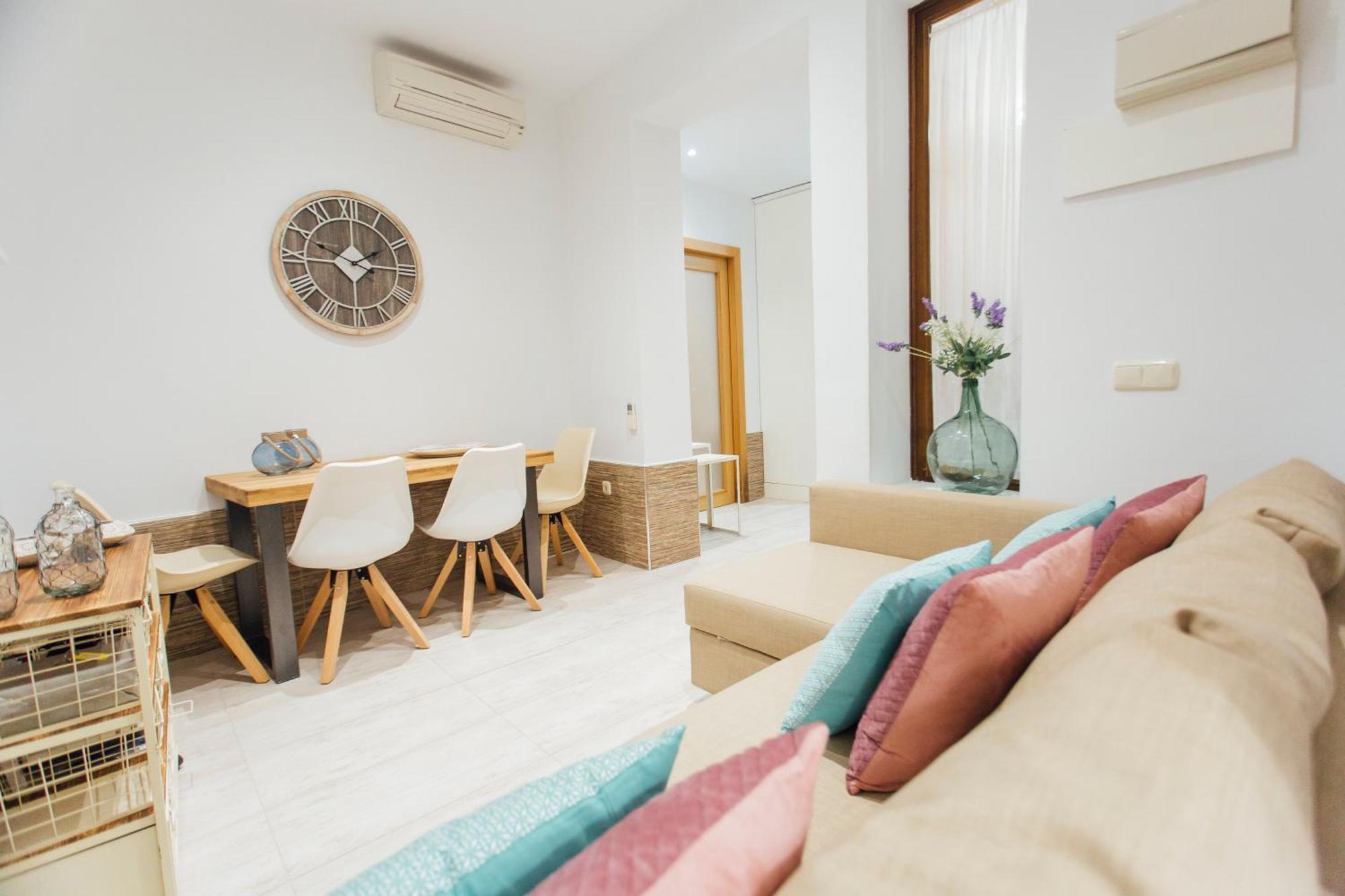 Beautiful And Cozy- 1Bd 1Bth- Arenal Center Apartamento Sevilha Exterior foto